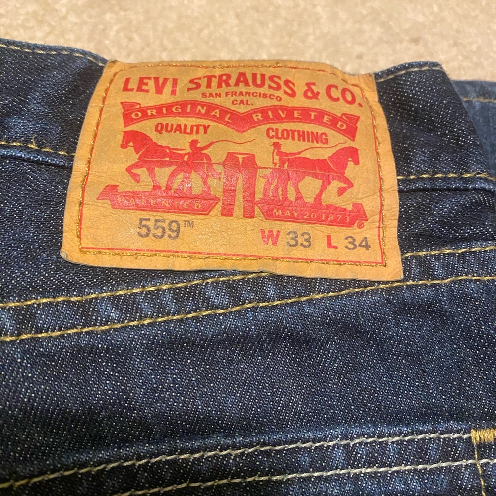 Levi's Men's 559 Blue Jeans - Picture 3 of 5